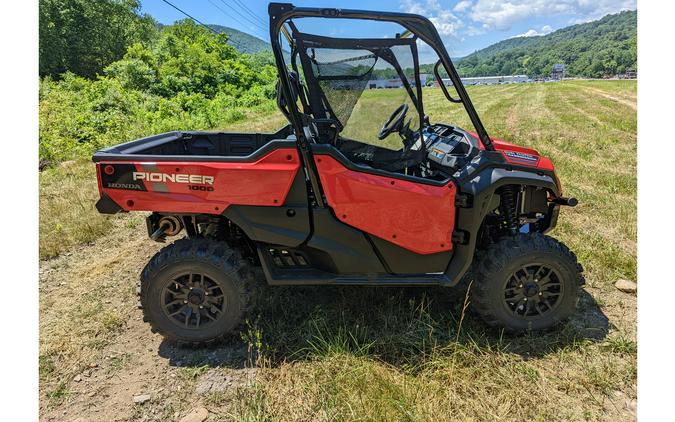 2024 Honda Pioneer 1000 Deluxe