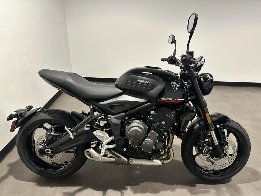 2025 Triumph Trident 660