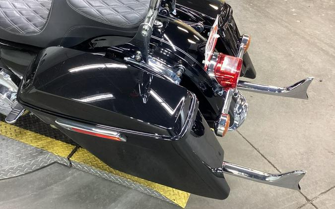 2009 Harley-Davidson® FLHRC - Road King® Classic