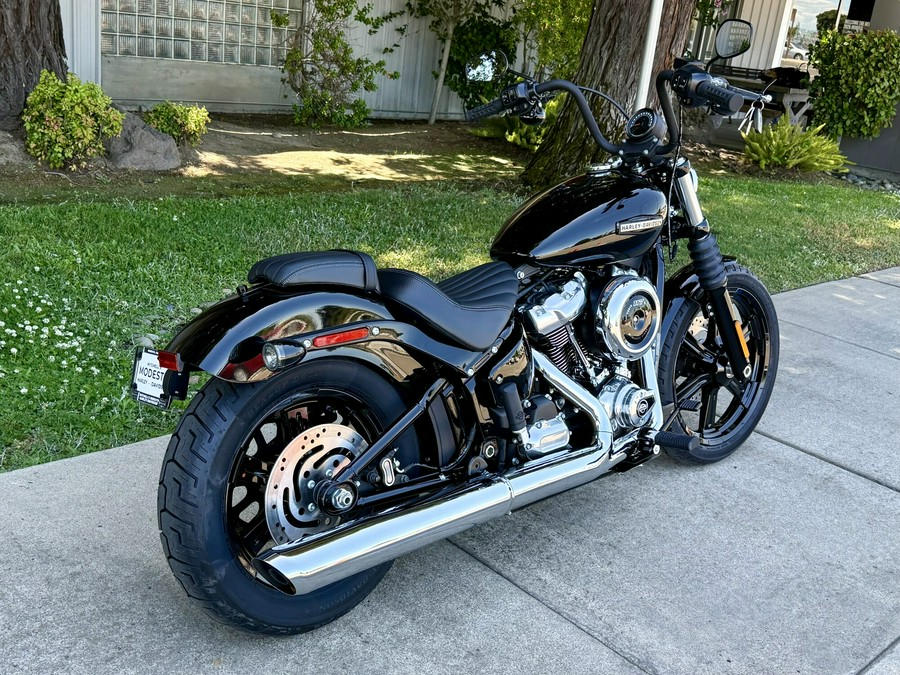 FXBB 2026 Street Bob