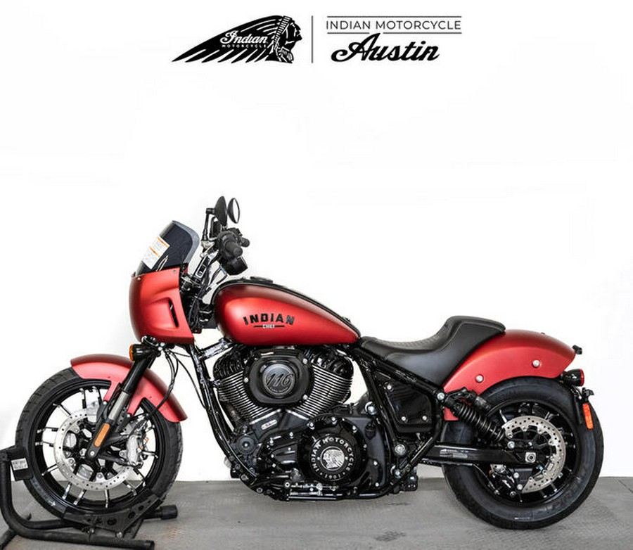 2023 Indian Motorcycle® Sport Chief Ruby Smoke