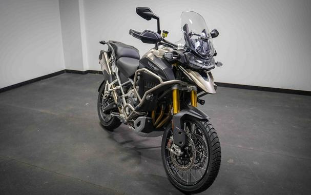 2025 Triumph Tiger 1200 Rally Explorer Matt Sandstorm