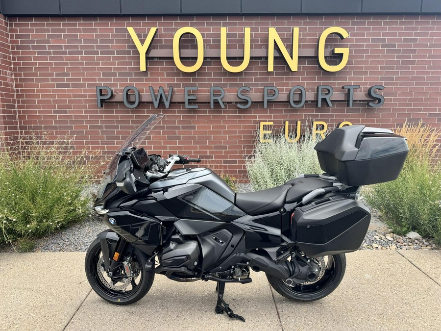 2026 BMW Motorrad R 1300 RT Blackstorm Metallic
