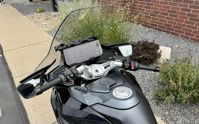 2026 BMW Motorrad R 1300 RT Blackstorm Metallic