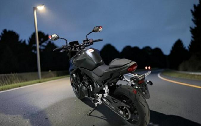 2026 Honda CB750 Hornet E-Clutch