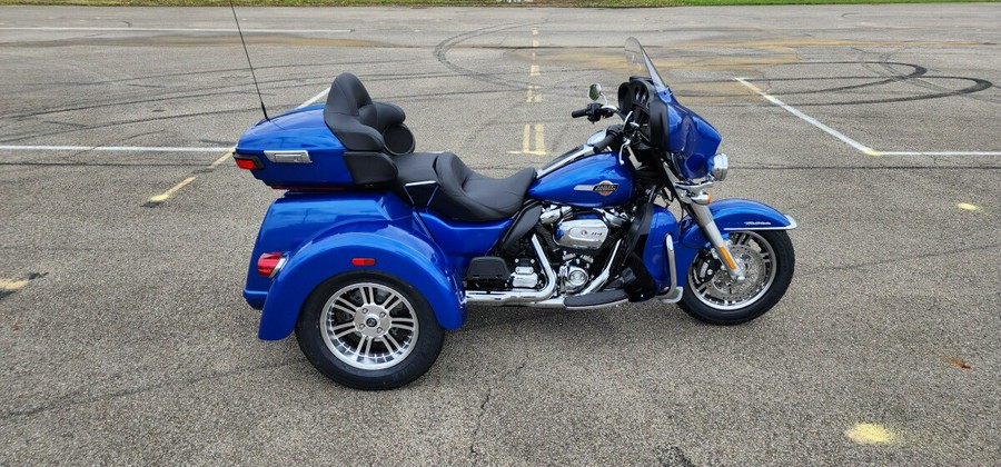 2024 Harley-Davidson® Tri Glide® Ultra FLHTCUTG