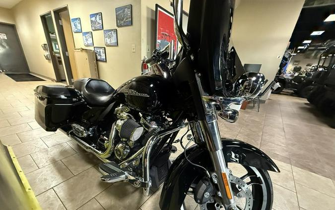 2019 Harley-Davidson FLHX - Street Glide