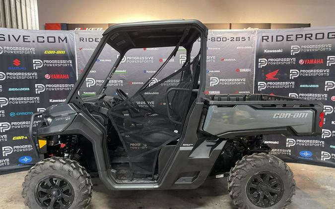 2024 Can-Am® Defender XT HD10