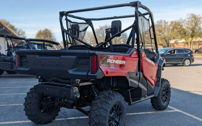 2024 Honda Pioneer 1000 Deluxe