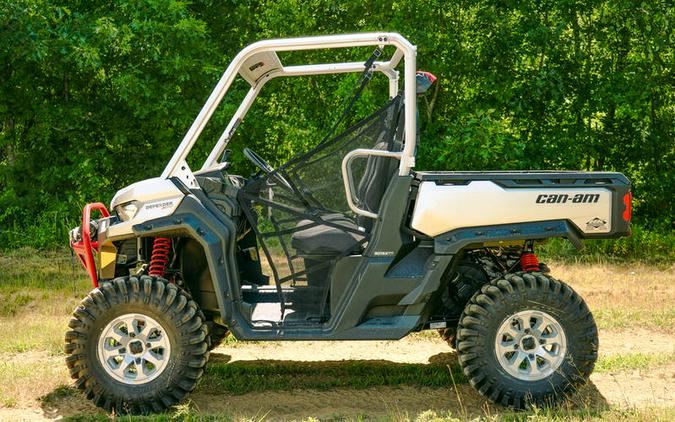 2024 Can-Am® Defender X mr HD10