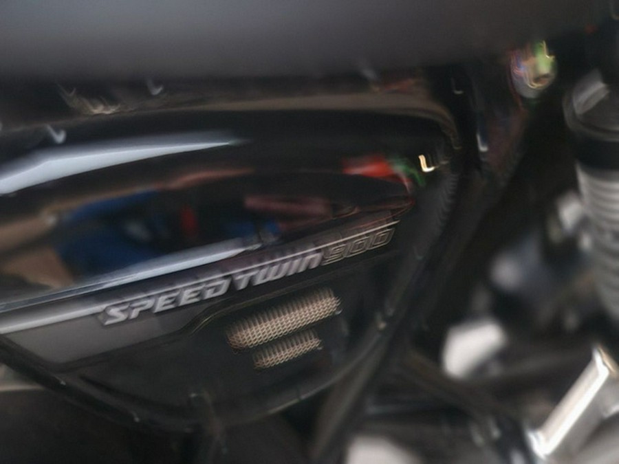 2024 Triumph Speed Twin 900 Jet Black Stealth Edition