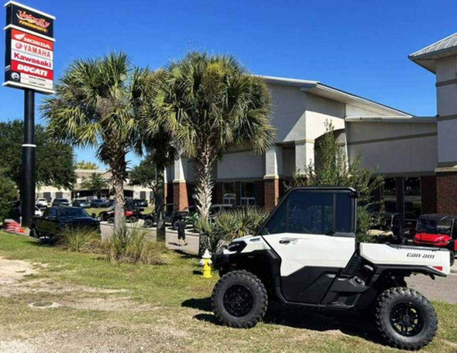 2026 Can-Am Defender Limited HD11