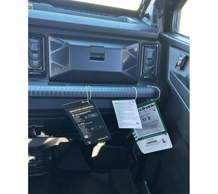 2026 Can-Am Defender Limited HD11