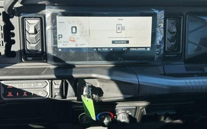 2026 Can-Am Defender Limited HD11