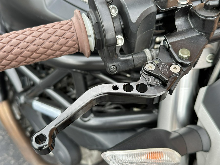 2013 Ducati Monster 696