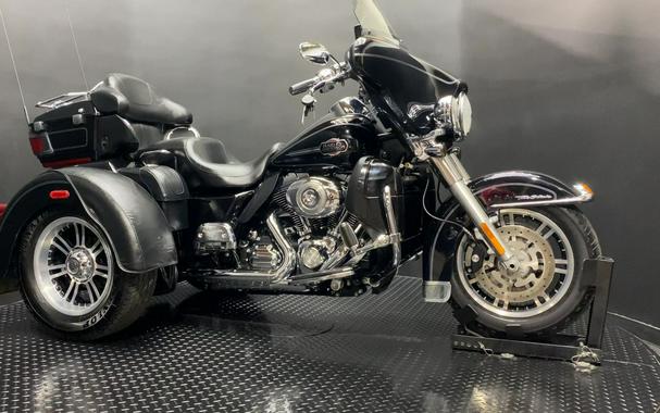 2012 Harley-Davidson® FLHTCUTG - Tri Glide® Ultra Classic®