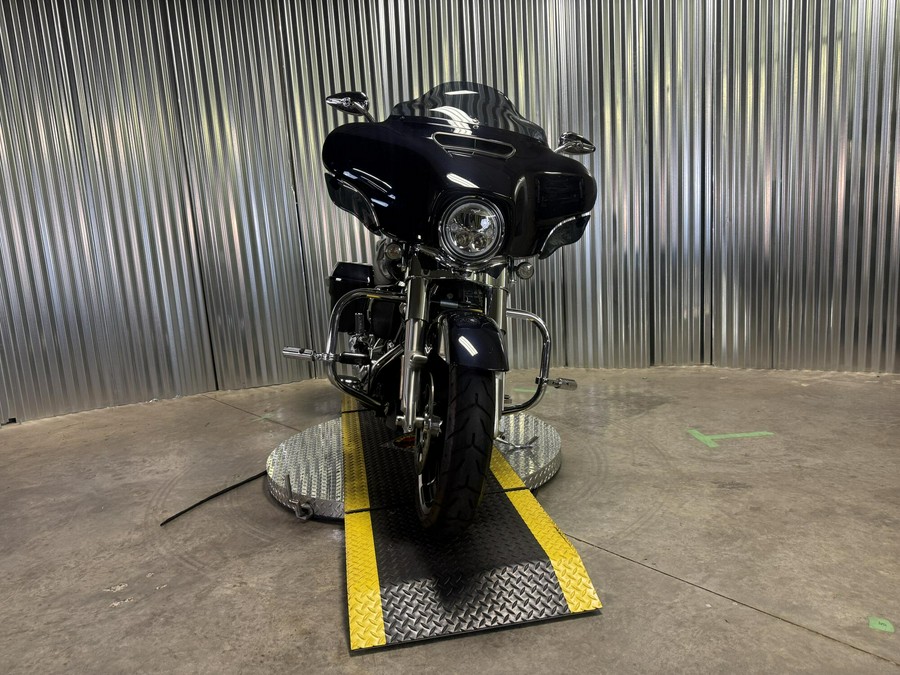 2020 Harley-Davidson Street Glide MIDNIGHT BLUE