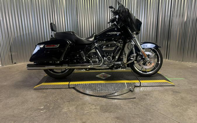 2020 Harley-Davidson Street Glide MIDNIGHT BLUE
