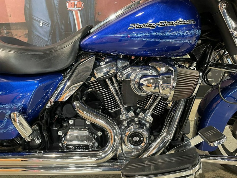 2019 Harley-Davidson FLHX - Street Glide