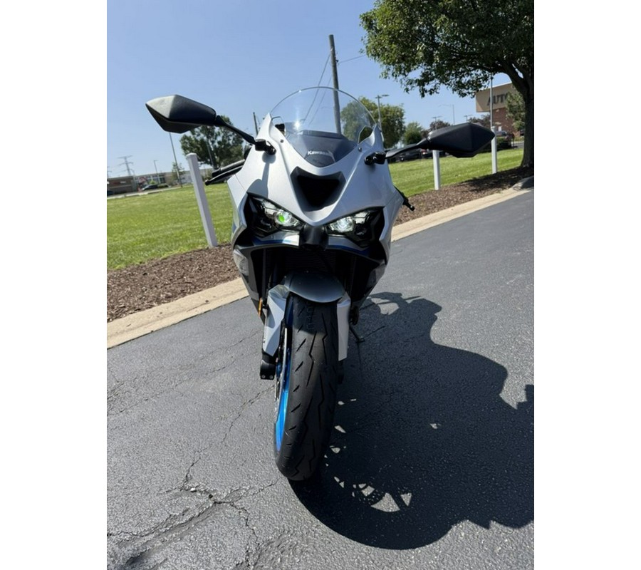 2027 Kawasaki Ninja® ZX™-6R ABS