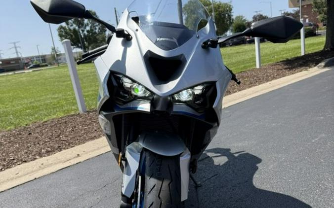 2027 Kawasaki Ninja® ZX™-6R ABS