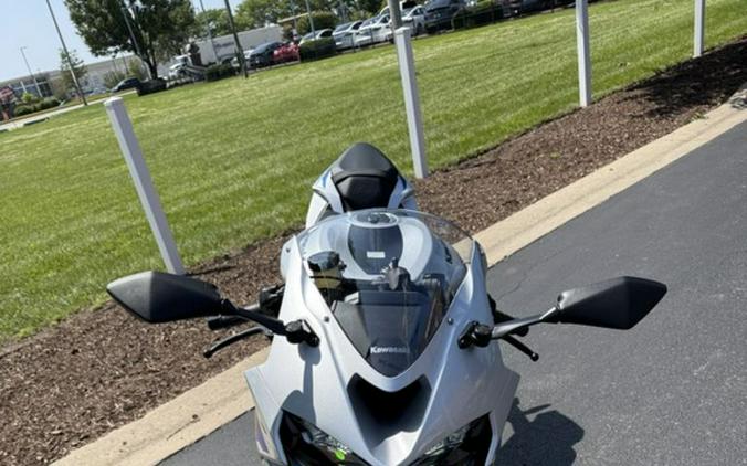2027 Kawasaki Ninja® ZX™-6R ABS