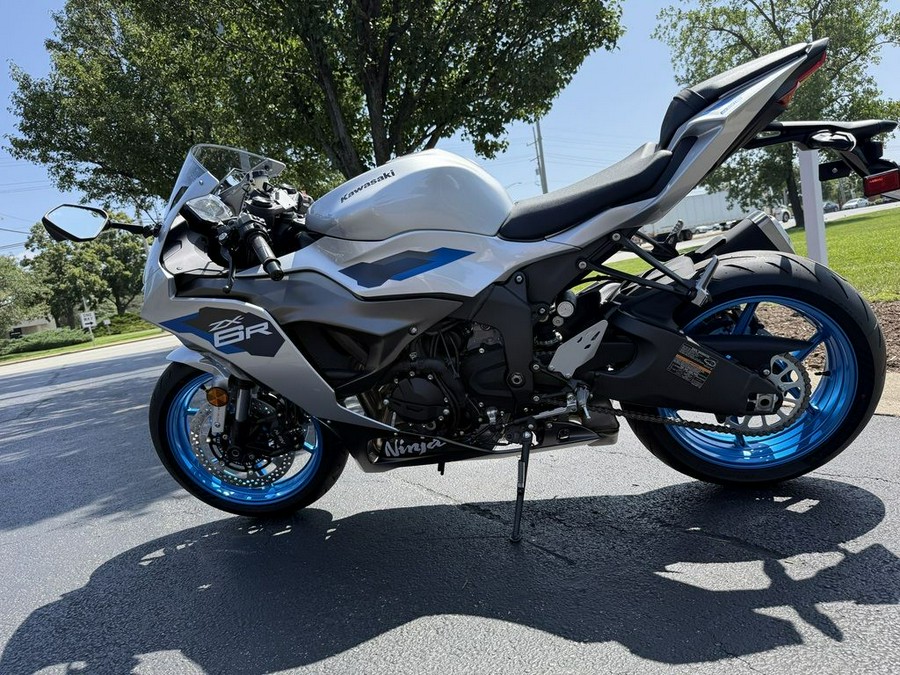 2027 Kawasaki Ninja® ZX™-6R ABS