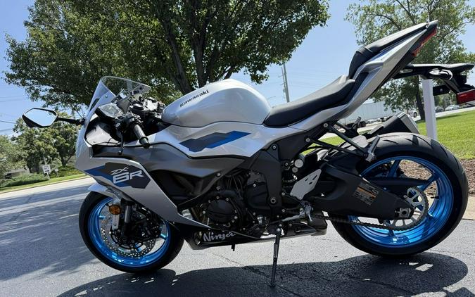2027 Kawasaki Ninja® ZX™-6R ABS