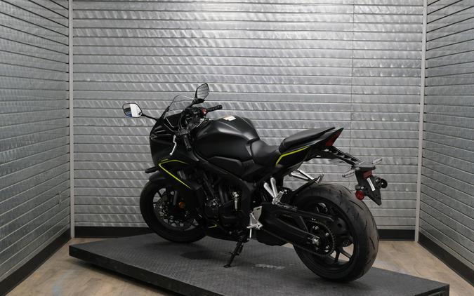2026 HONDA CBR650R E-CLUTCH