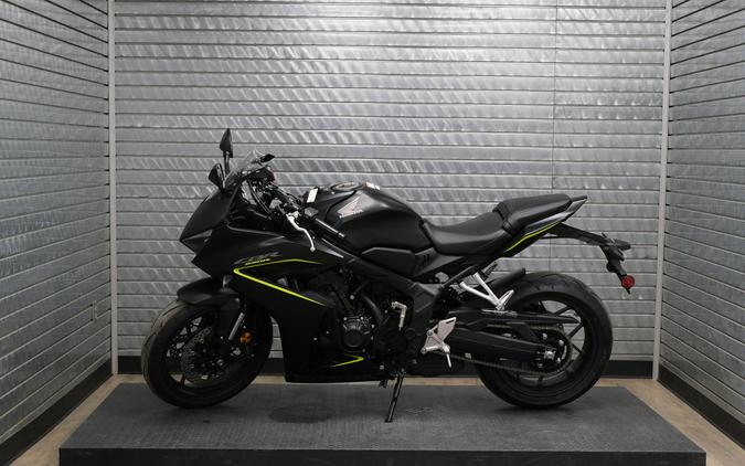 2026 HONDA CBR650R E-CLUTCH
