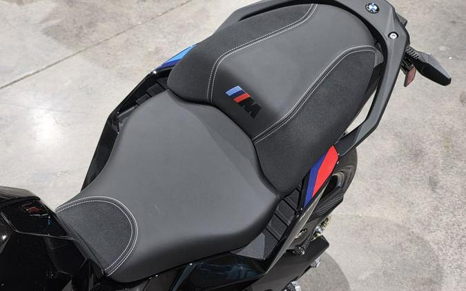 2026 BMW M 1000 XR