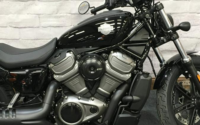 2024 Harley-Davidson Nightster™ Vivid Black RH975