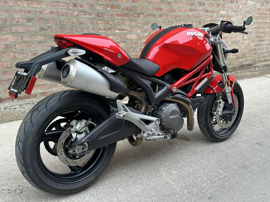 2012 Ducati Monster 696