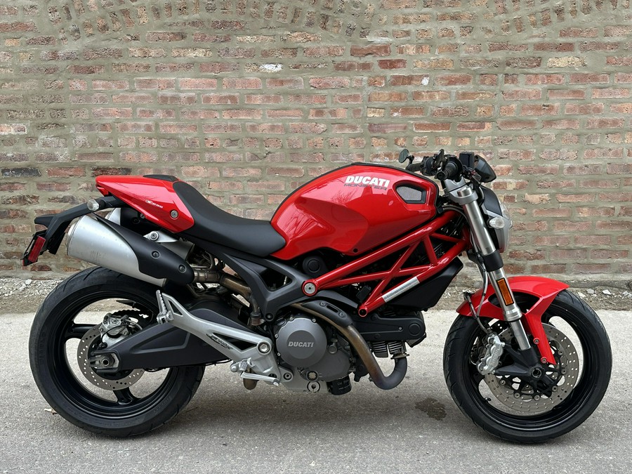 2012 Ducati Monster 696