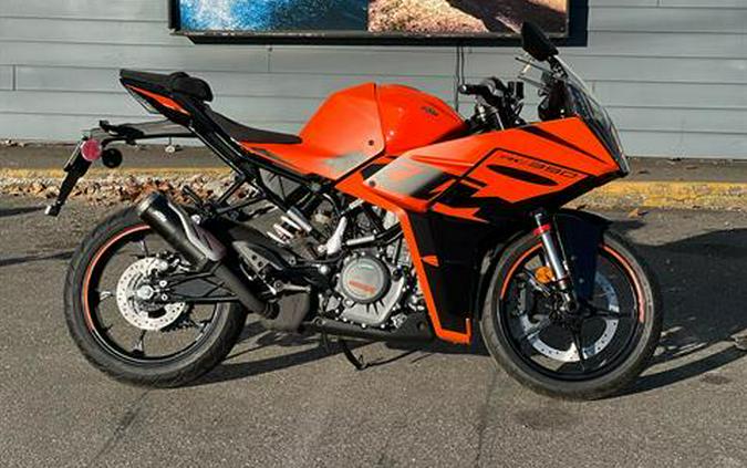 2022 KTM RC 390