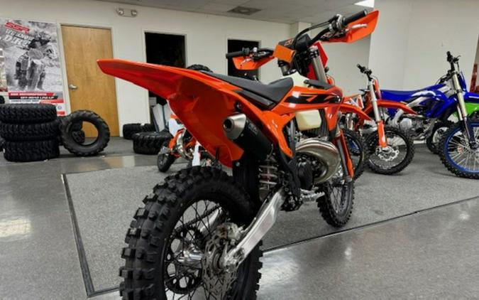 2025 KTM XC 300