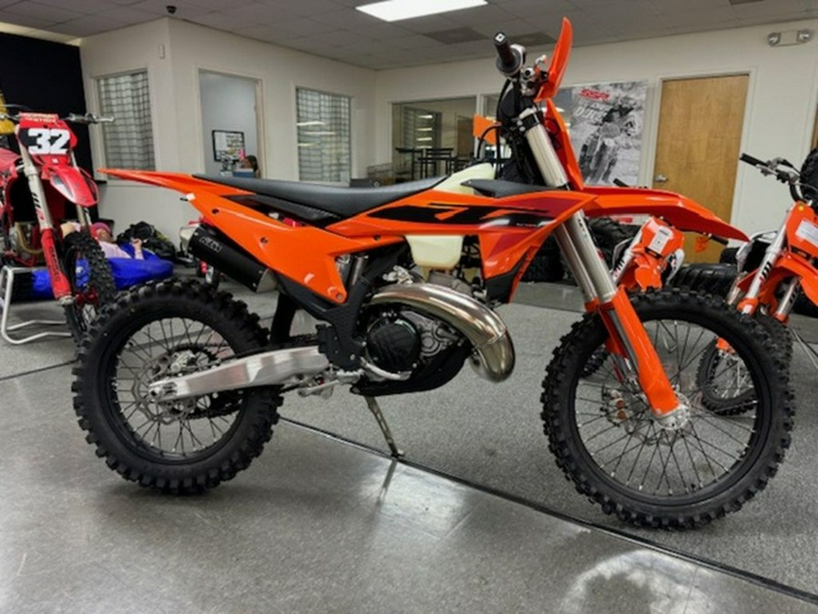 2025 KTM XC 300