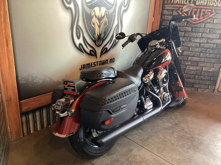 2025 Harley-Davidson® FLHC - Heritage Classic