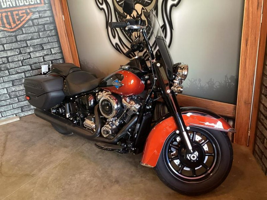 2025 Harley-Davidson® FLHC - Heritage Classic