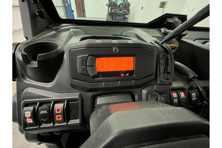 2023 Can-Am DEFENDER DPS HD9