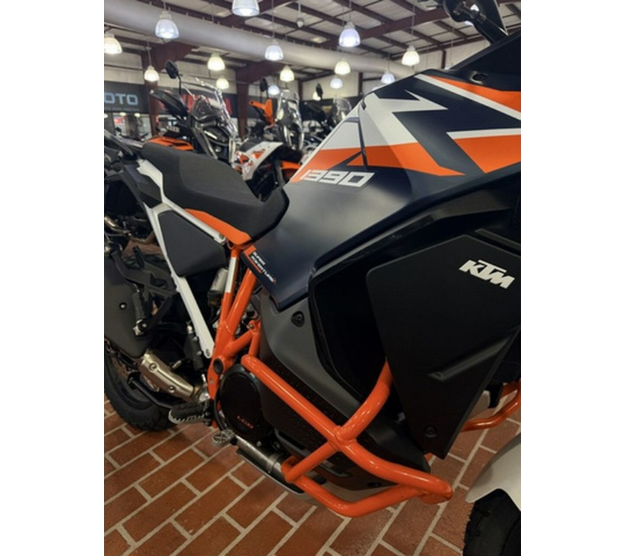 2026 KTM 1390 Super Adventure R 1390