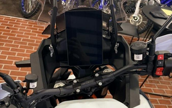 2026 KTM 1390 Super Adventure R 1390