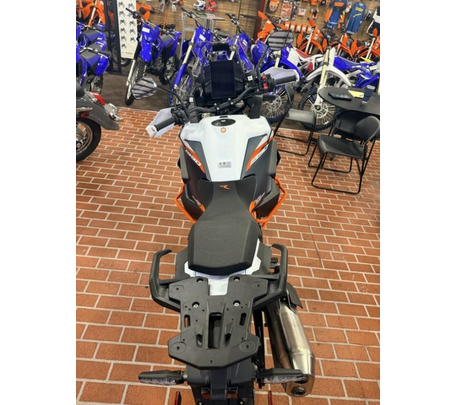 2026 KTM 1390 Super Adventure R 1390