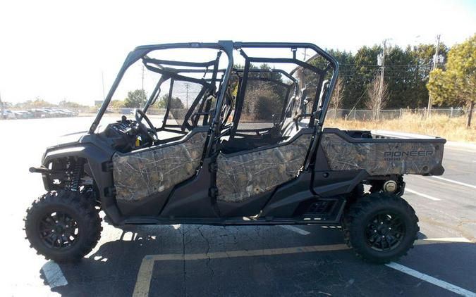 2023 Honda® Pioneer 1000-6 Deluxe Crew Camo