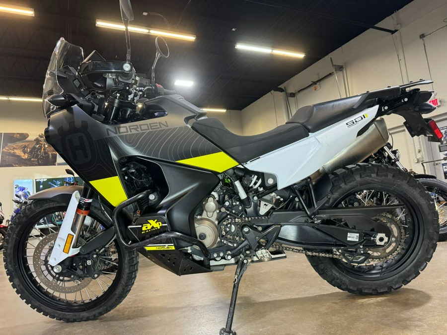 2022 Husqvarna Norden 901