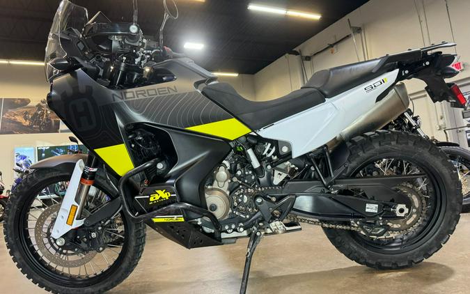 2022 Husqvarna Norden 901