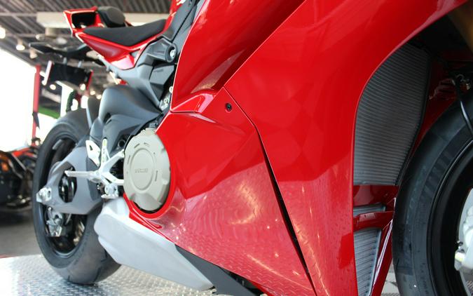 2025 Ducati Panigale V4 S