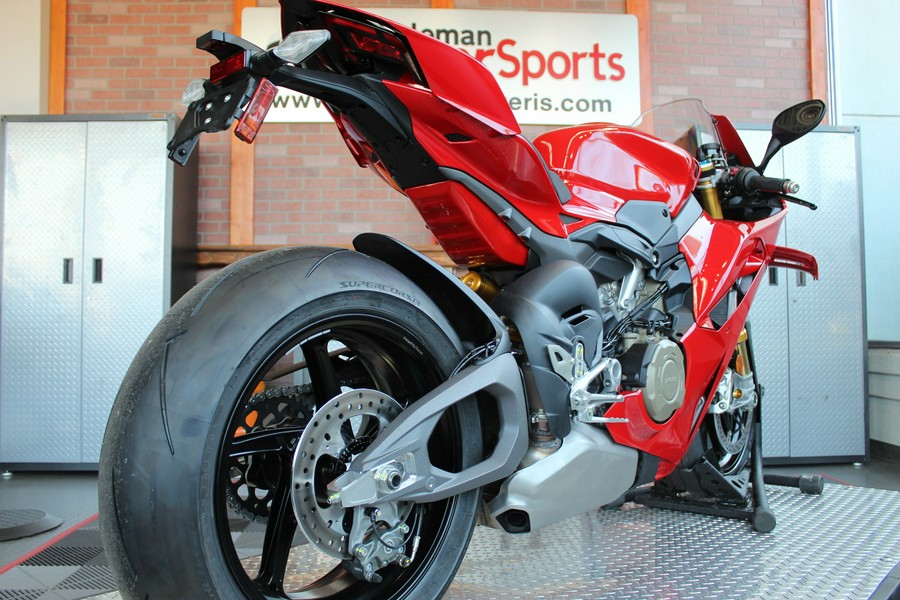 2025 Ducati Panigale V4 S