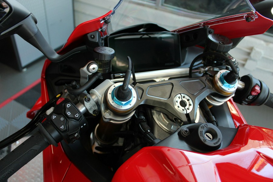 2025 Ducati Panigale V4 S
