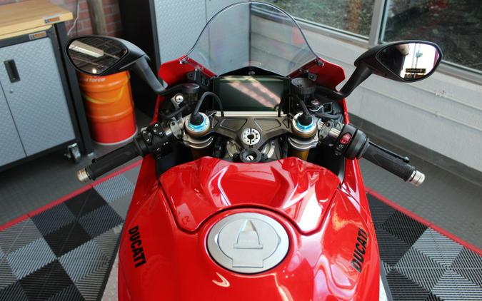 2025 Ducati Panigale V4 S